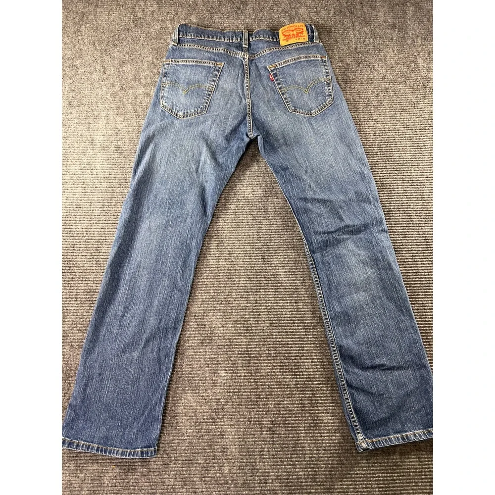 Levis levi 527